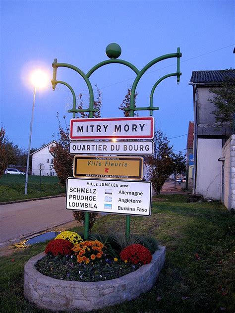 Whore Mitry Mory